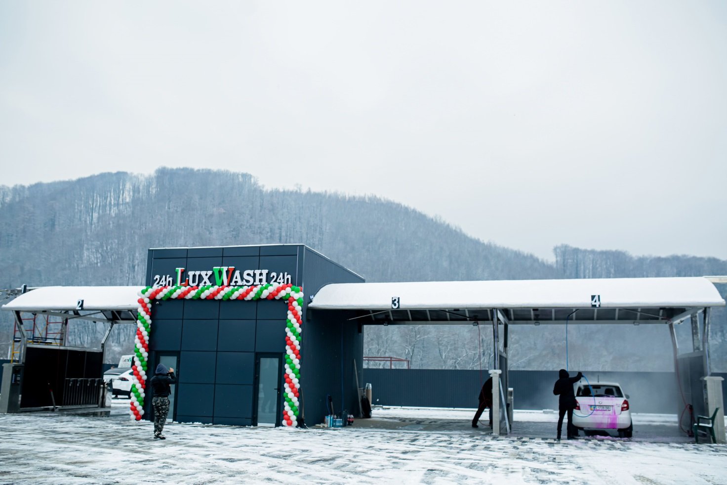 Технологии и материалы для строительства эффективно работающей зимой автомойки самообслуживания