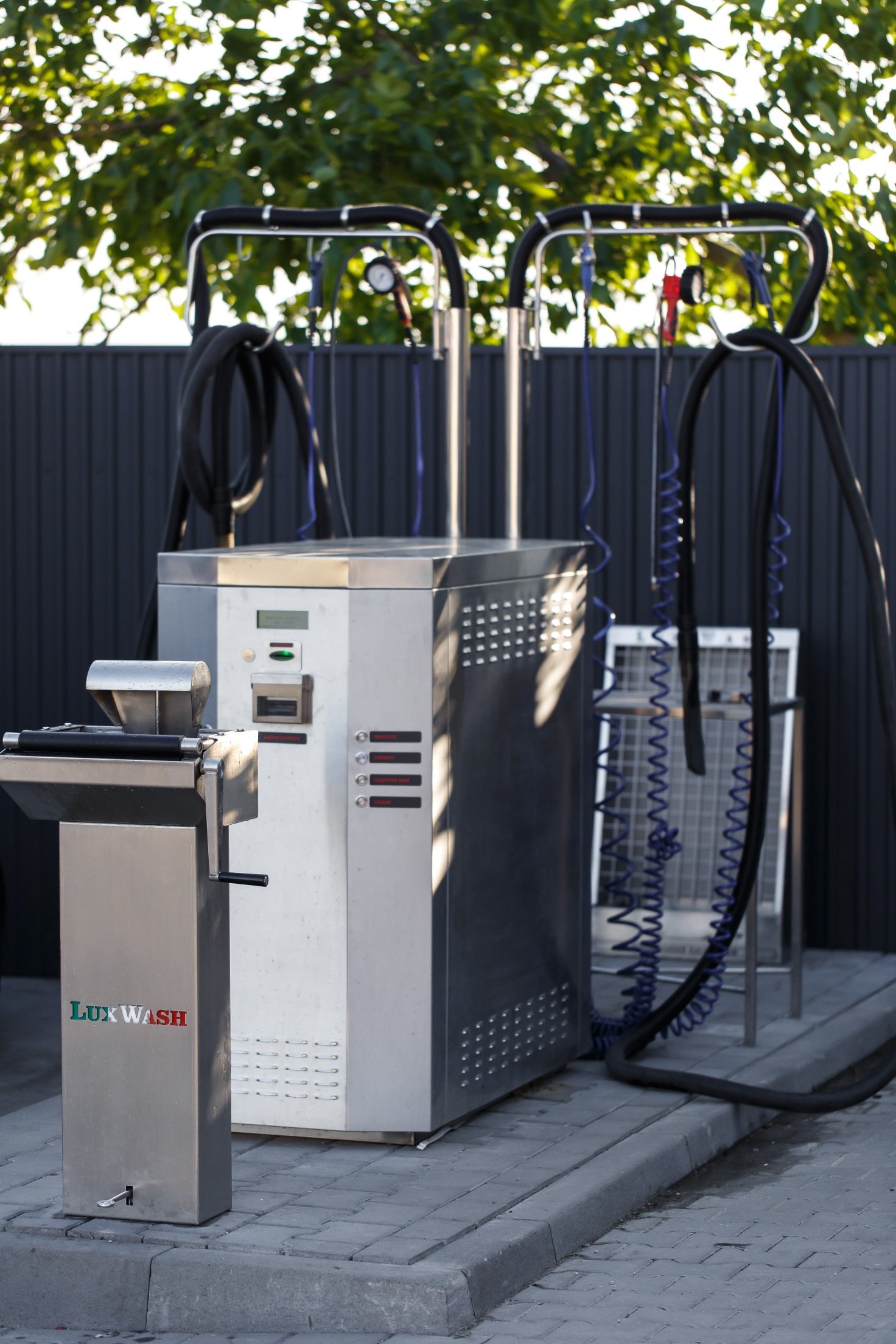 Дополнительное оборудование автомойки самообслуживания &mdash; пылесос