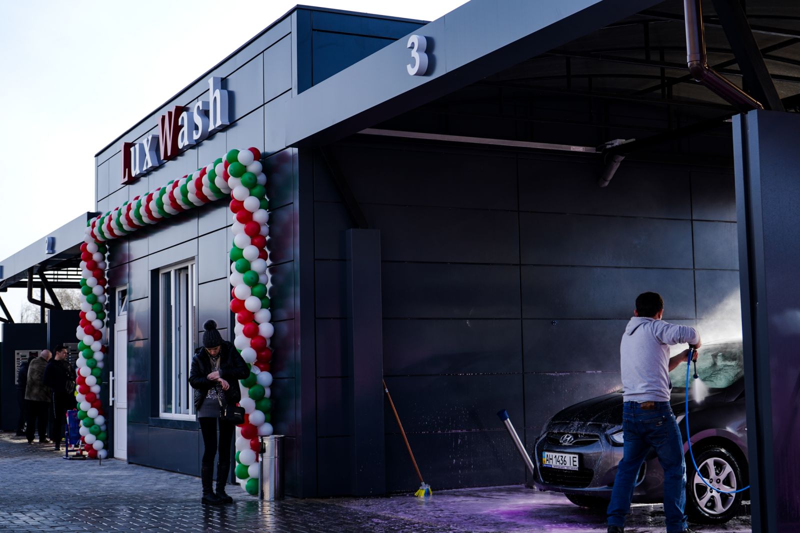 Компания «LuxWash» — лучший выбор партнера для строительства автомобильной мойки самообслуживания