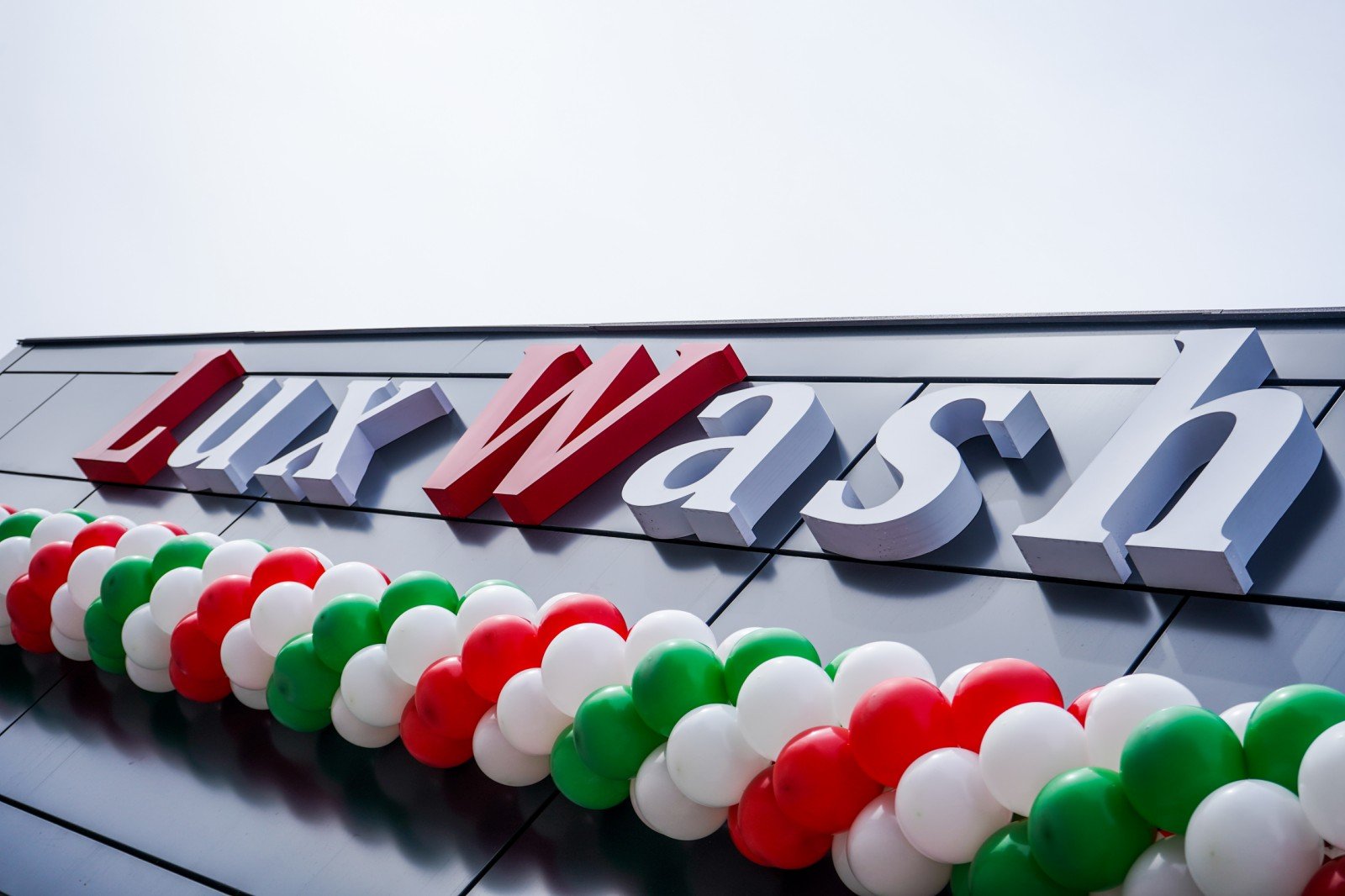 Преимущества покупки и монтажа роботизированной автомойки под ключ