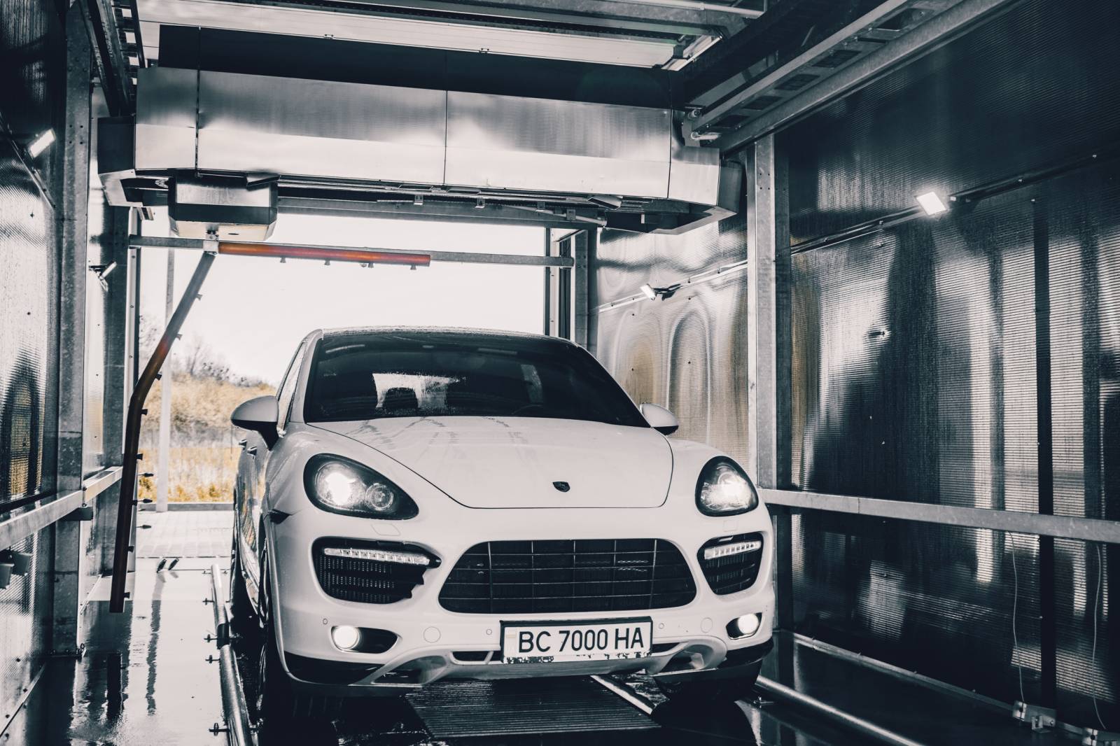 Выгода и перспективность покупки комплекса автомойки самообслуживания «под ключ»