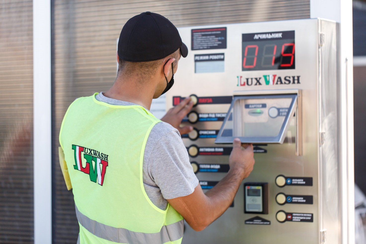 Различные способы и простота оплаты услуги увеличивает рентабельность автомобильной мойки