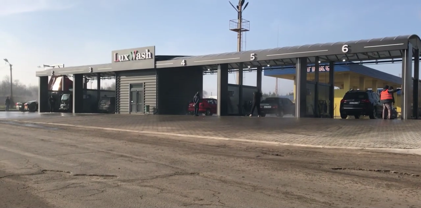 Металл &mdash; доступный материал для строительства открытой автомобильной мойки